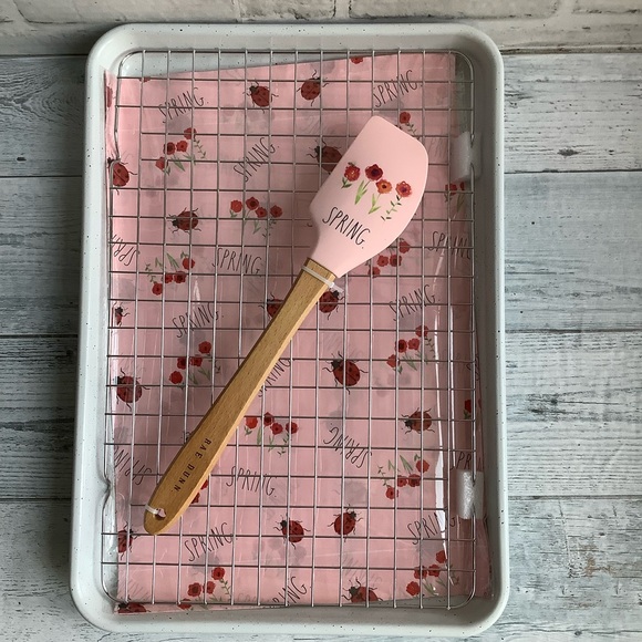 Rae Dunn 15 Pc Spring Baking Set - Picture 1 of 4
